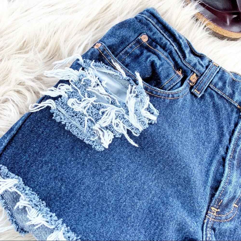 Jordache Vintage Distressed Denim Cutoff Shorts 28